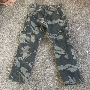 Wrangler Green Camouflage Cargo Pants